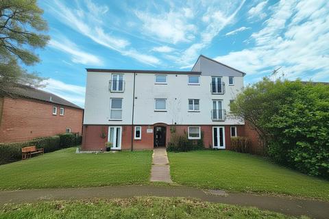 1 bed property, in Arundel Green, £120,000