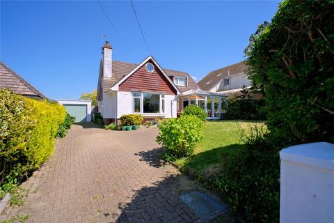 4 bed property, in Pottery Lane, £500,000