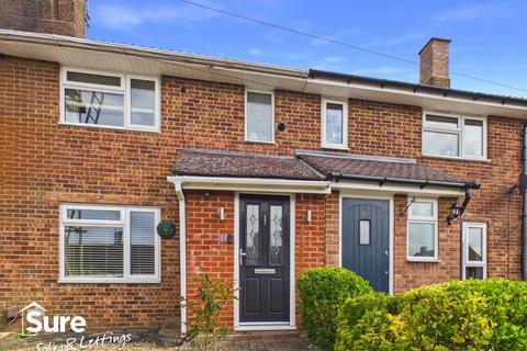 2 bed property, in Damask Green, £395,000