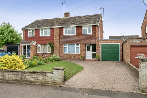 3 bed property, in Digby Drive, £330,000