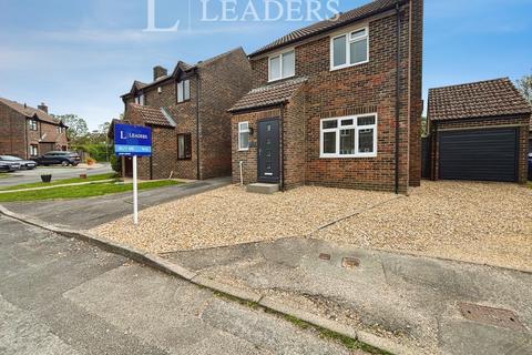 3 bed property, in Stagshorn Road, £385,000