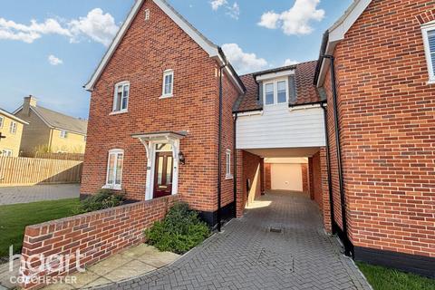 3 bed property, in 12 Pointsman Way, £425,000