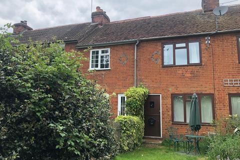 2 bed property, in Chapel Terrace, £300,000