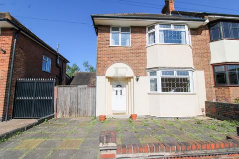 3 bed property, in Coplow Avenue, £350,000