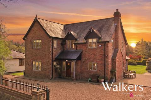 5 bed property, in Green Lane, £1,750,000