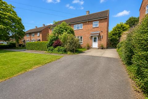 3 bed property, in Farley Farm Road, £350,000