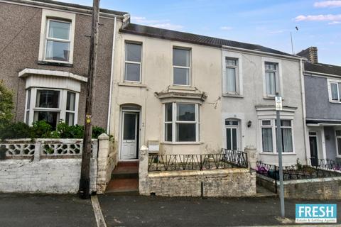 4 bed property, in De Breos Street, £189,995