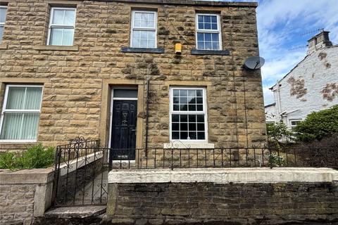 2 bed property, in Burnley Road, £110,000