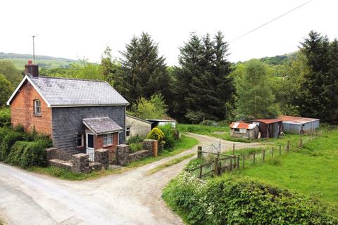 2 bed property, in Carno, £180,000