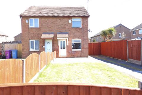 2 bed property, in Worrow Road, £117,000