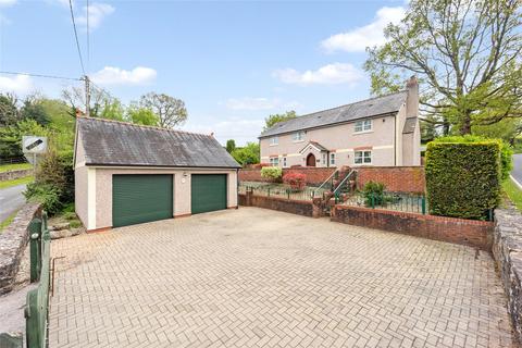 4 bed property, in Cefn-Y-Bedd, £650,000