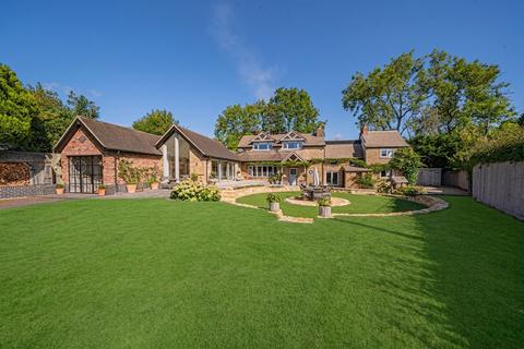 5 bed property, in Bakers Lane, £2,000,000