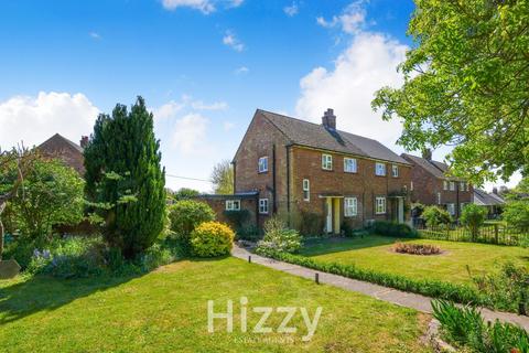 3 bed property, in Mill Lane, £280,000