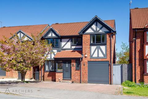 4 bed property, in Hillcote Close, £659,950