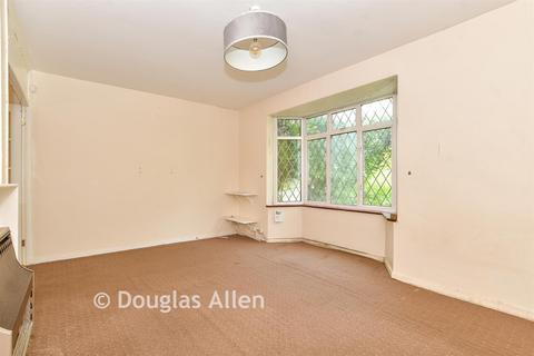 3 bed property, in Antlers Hill, £475,000