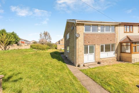 4 bed property, in Delves Wood Road, £300,000