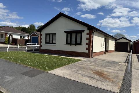 3 bed property, in Parc Tyisha, £350,000