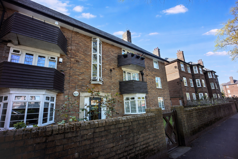 2 bed property, in 35A Muirhead Avenue, £35,000