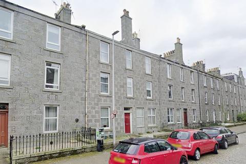 1 bed property, in 32, £32,000