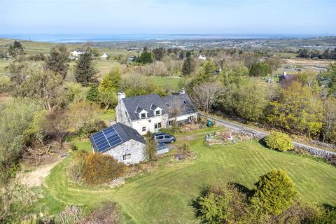 3 bed property, in Nebo, £550,000