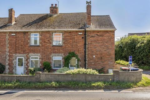 3 bed property, in Colchester Road, £375,000
