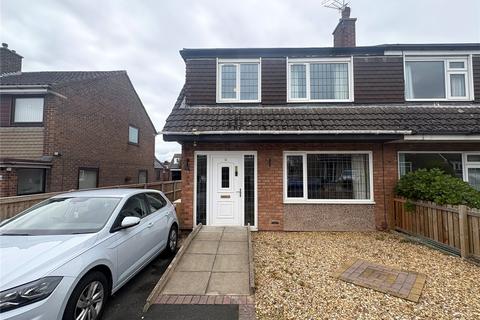 3 bed property, in Shalgrove Field, £160,000