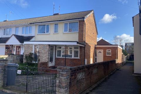 3 bed property, in Cobden Street, £180,000