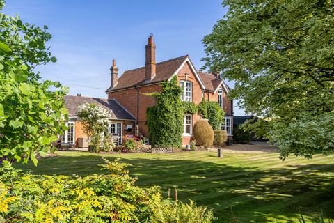5 bed property, in Elston, £950,000