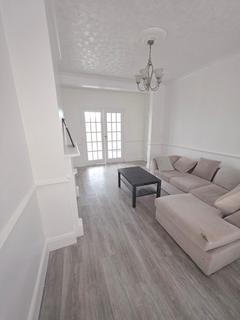 3 bed property, in South Ockendon RM15, £375,000
