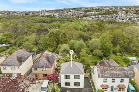 3 bed property, in Gower Road, £300,000