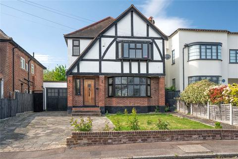 4 bed property, in Shelley Grove, £1,300,000