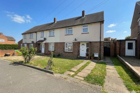 3 bed property, in Southdrift Way, £350,000