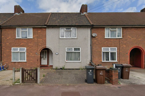 2 bed property, in Stamford Road, £350,000