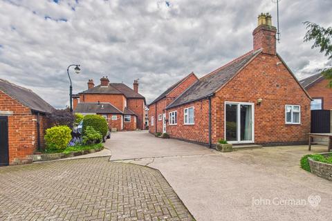 6 bed property, in Stafford Road, £675,000