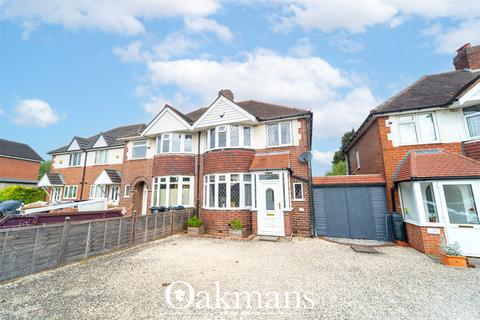3 bed property, in Jiggins Lane, £235,000