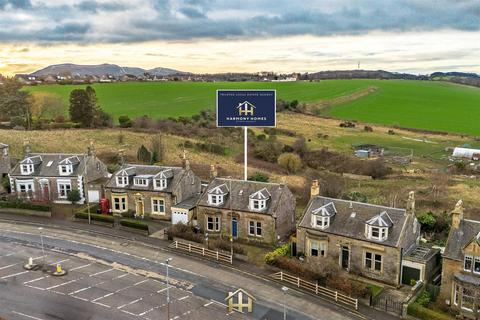5 bed property, in Liberton Brae, £499,000