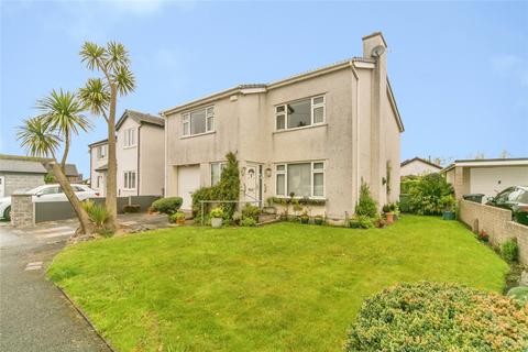 4 bed property, in Ffordd Penmynydd, £380,000