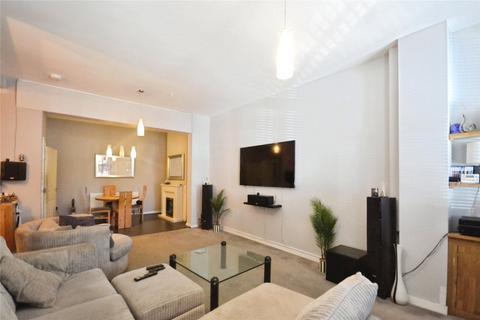 5 bed property, in Granville Road, £350,000