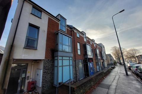 1 bed property, in Cathays Terrace, £134,950