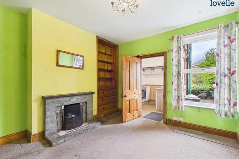 3 bed property, in Sherbrooke Street, £120,000