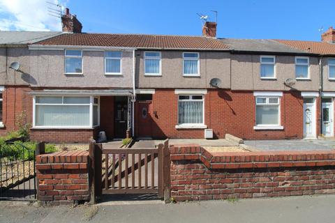3 bed property, in Rothesay Terrace, £75,000