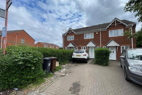 2 bed property, in Sovereign Road, £350,000