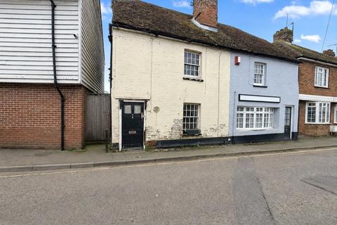 3 bed property, in Water Lane, £200,000