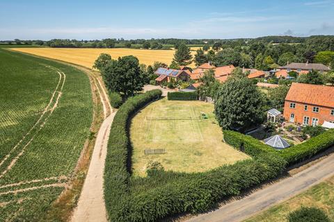 4 bed property, in Impressive Barn Conversion in Colby, £745,000