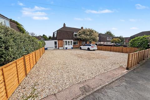 3 bed property, in Lime Close, £275,000