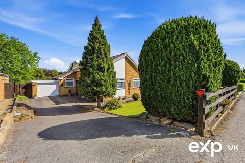 3 bed property, in Milton Crescent, £375,000