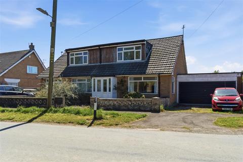 4 bed property, in Northside Road, £250,000