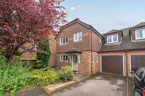 4 bed property, in Oak Hill, £625,000