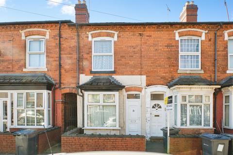 2 bed property, in George Street, £170,000