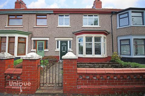 3 bed property, in Borrowdale Avenue, £129,950